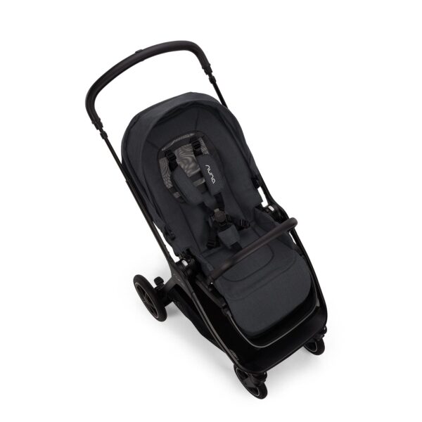 Nuna TRIV Next and PIPA urbn Travel System